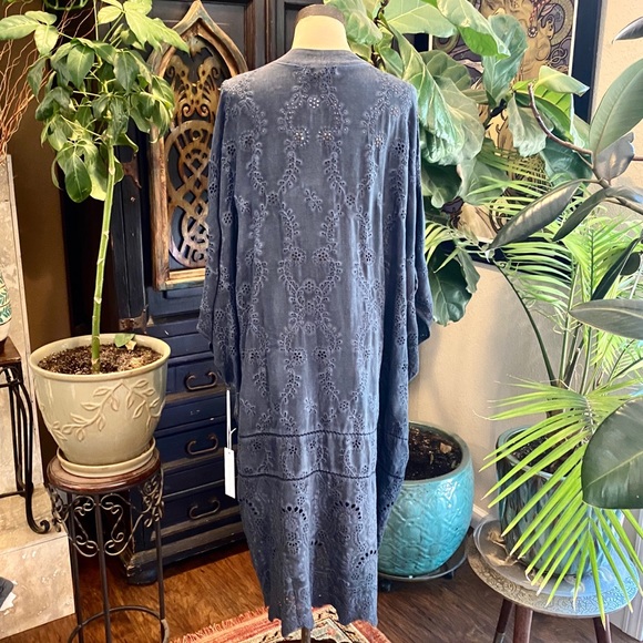 Young Fabulous & Broke Keiko Black Sand Kimono - Picture 9 of 11